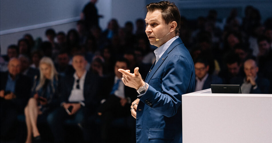 Ο-david-sinclair-εγκαινίασε-τη-σειρά-διαλέξεων-evolve-στο-unic-athens