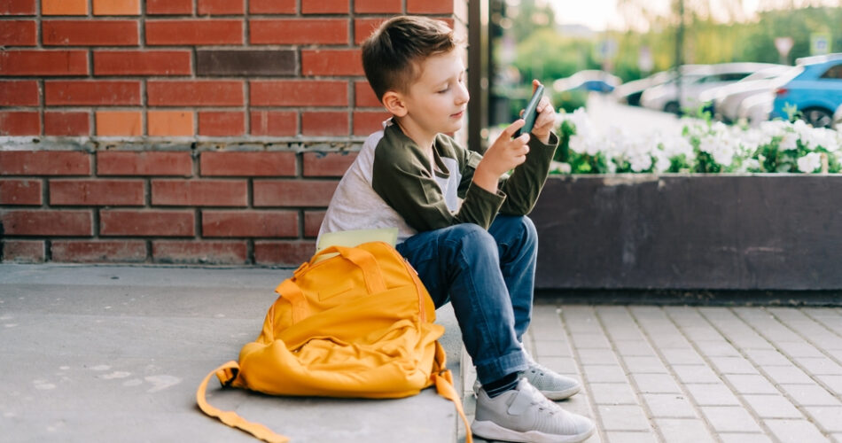 Όχι-smartphone-πριν-από-τα-13-έτη,-συστήνει-η-αρχή-Δημόσιας-Υγείας-στην-Σουηδία