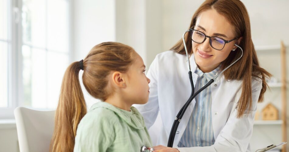 metropolitan-hospital:-Δωρεάν-παιδοπνευμονολογικός-έλεγχος-στην-Ακτή-του-Ήλιου
